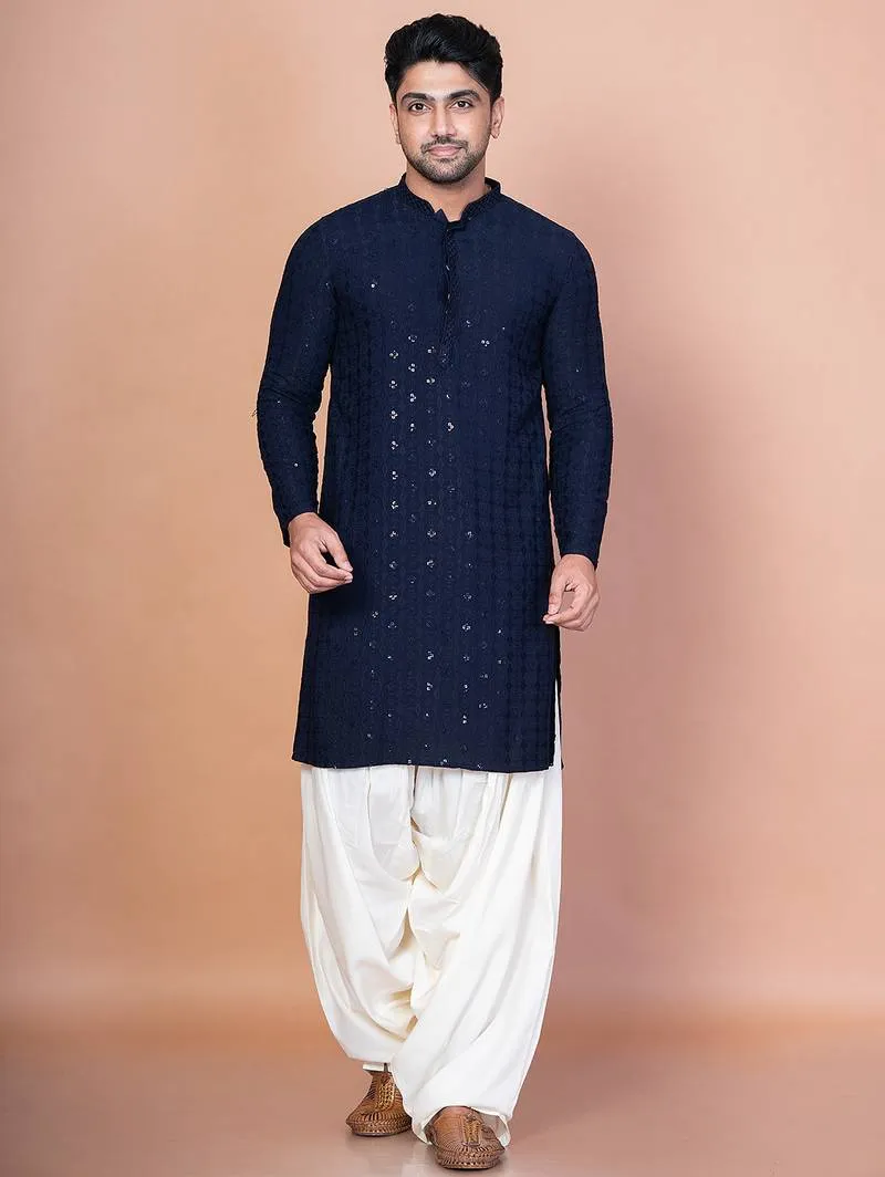 Navy Blue Cotton Blend Kurta For Men With Embroidery Work